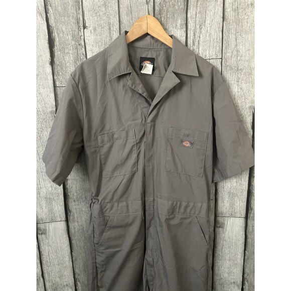 Dickies Men Short Sleeves Coverall Sz Medium Gray Street Work Stain Release - Picture 1 of 5